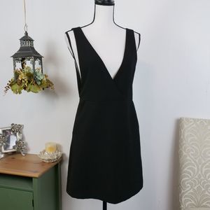 H&M Plunging V-Neck Sleeveless Sheath Dress Black
